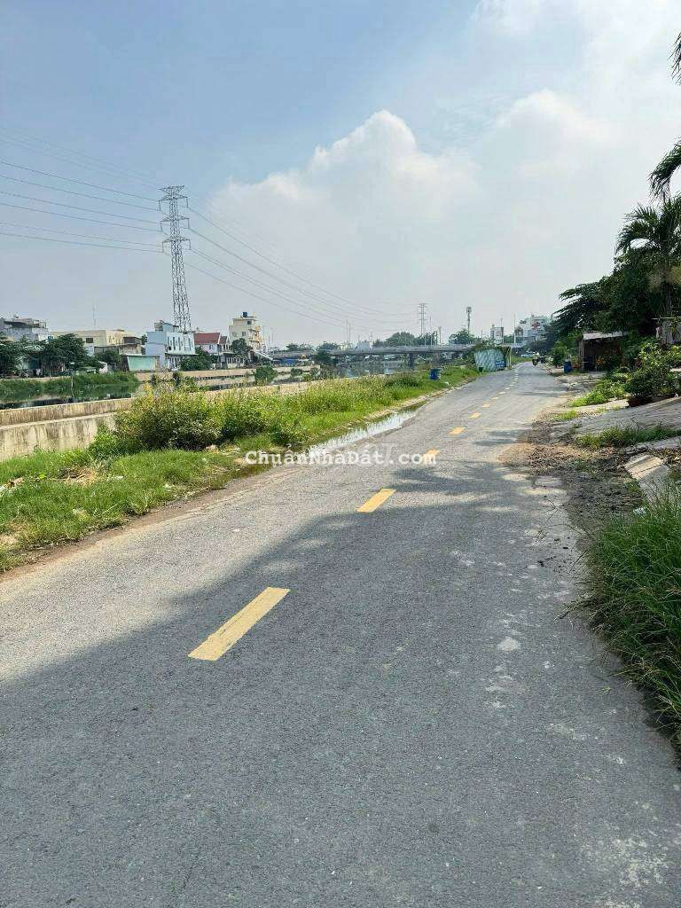 Hẻm Gác Thông, 88m2, nhà c4, 2pn, Ngay Chợ Bà Hom, Đường Số 7 Nối Dài.